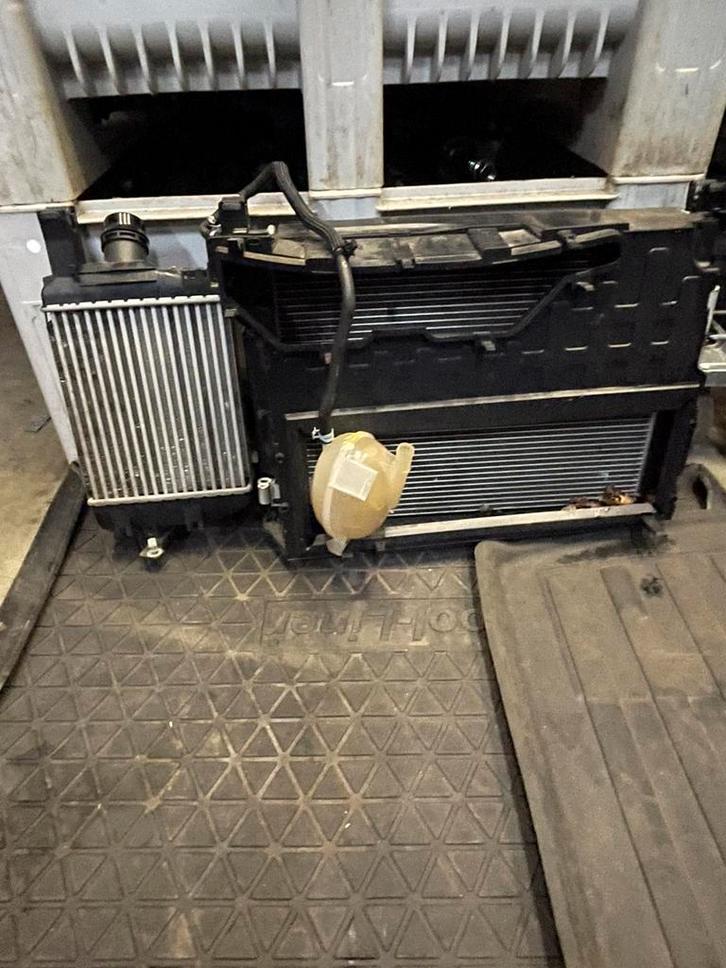 Renault captur 2019 Coolerpakket kompleet, Auto-onderdelen, Carrosserie en Plaatwerk, Bumper, Renault, Nieuw, Ophalen of Verzenden