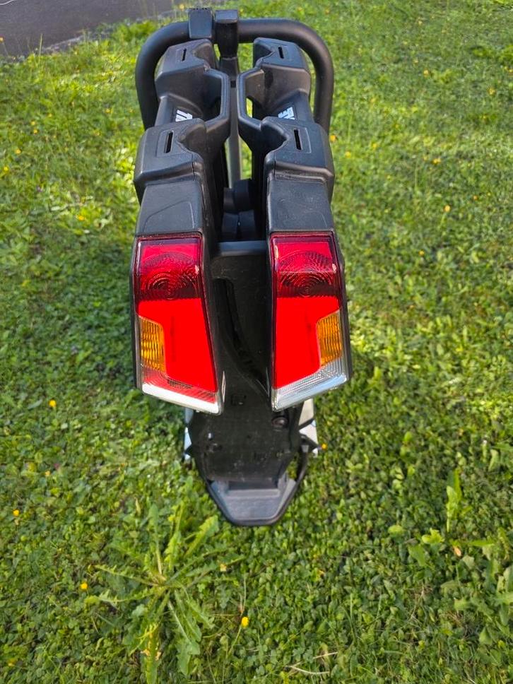 Thule Easyfold 933 Fietsendrager, Auto diversen, Fietsendragers, Zo goed als nieuw, Trekhaakdrager, 2 fietsen, Brede banden, Ophalen of Verzenden