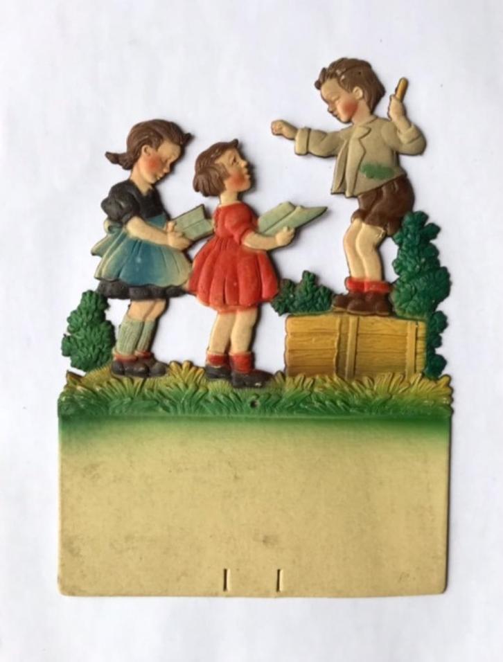 Vintage Dresdner Pappe kalenderhouder o.a. kinderen, Verzamelen, Overige Verzamelen, Zo goed als nieuw, Ophalen of Verzenden