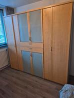 Gratis Kledingkast, Gebruikt, 200 cm of meer, Modern, 50 tot 75 cm