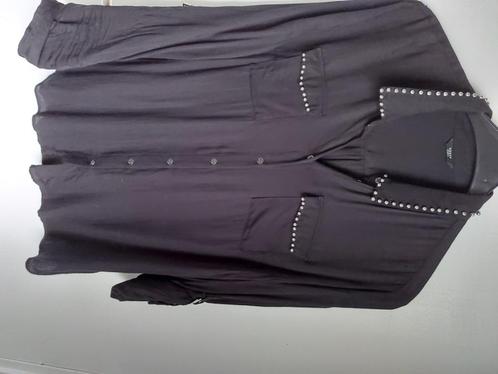 GUESS Supermooie zwarte blouse mt. L  *studs*, Kleding | Dames, Blouses en Tunieken, Zo goed als nieuw, Maat 42/44 (L), Zwart