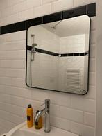 Spiegel - vierkant, strak, met subtiele zwarte rand, Huis en Inrichting, Woonaccessoires | Spiegels, Ophalen, Vierkant, Zo goed als nieuw