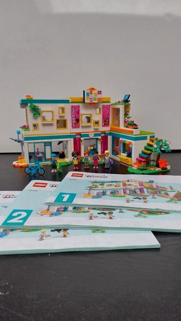 Lego Friends 41731 Heartlake Internationale School beschikbaar voor biedingen
