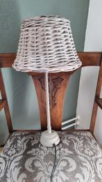 LANDELIJKE LAMP, Gebruikt, Landelijk brocante, 50 tot 75 cm, Ophalen of Verzenden