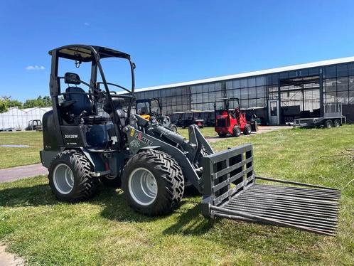 Giant 263SW /G1500 Xtra slechts 275 uur, Zakelijke goederen, Machines en Bouw | Kranen en Graafmachines, Wiellader of Shovel