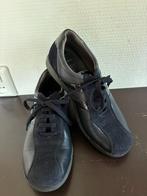Zo goed als nieuwe leren sneakers mt.39 € 13,00, Blauw, Ophalen of Verzenden, Sneakers of Gympen, Zo goed als nieuw
