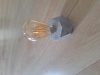 Leuke lamp, losse bulb in een steen., Huis en Inrichting, Ophalen of Verzenden, Nieuw, E27 (groot), Led-lamp
