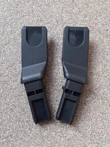 Dubatti Autostoeltje Adapters beschikbaar voor biedingen