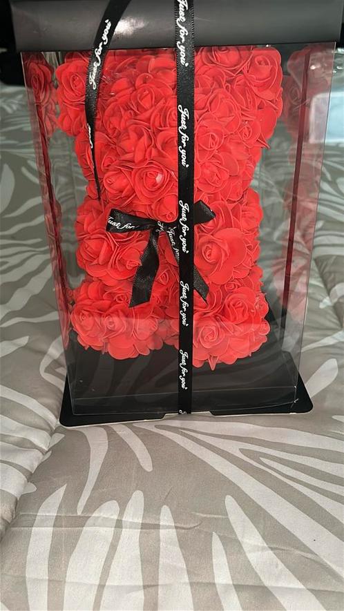 Rode Rozen Beer – Nieuw in Verpakking - Cadeau, Sieraden, Tassen en Uiterlijk, Overige Accessoires, Nieuw, Verzenden