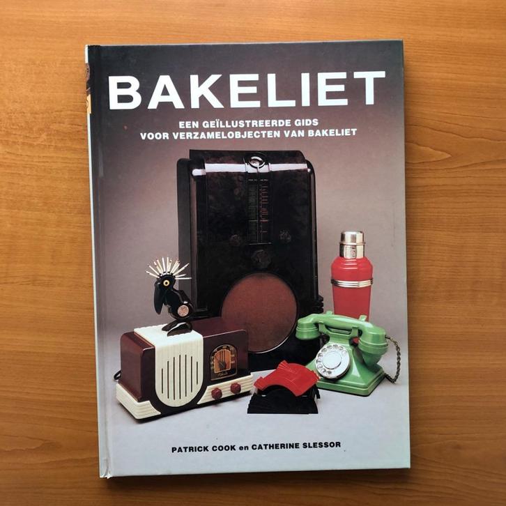 Bakeliet - Geïllustreerde Gids voor Verzamelobjecten, Boeken, Kunst en Cultuur | Fotografie en Design, Ophalen of Verzenden