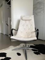 Comfortabele woonkamerstoel - in goede staat, Huis en Inrichting, Stoelen, Ophalen, Gebruikt, Wit, Eén