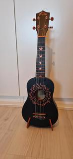 Ukulele met glanzende koperkleurige details, amper gebruikt, Muziek en Instrumenten, Snaarinstrumenten | Overige, Ophalen, Zo goed als nieuw