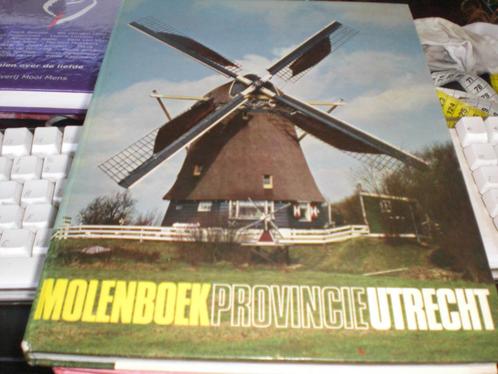 boek molenboek  provincie utrecht 1971, Boeken, Hobby en Vrije tijd, Gelezen, Overige onderwerpen, Ophalen