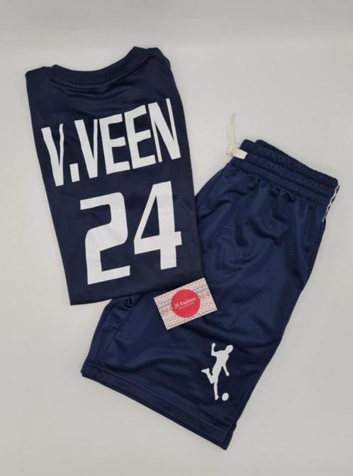 2-Delige sport set met je eigen naam in maat 158, Kinderen en Baby's, Kinderkleding | Maat 158, Nieuw, Jongen, Sport- of Zwemkleding