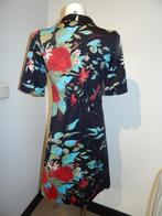 King Louie stretch jurk bloemen print felle kleuren M, Maat 38/40 (M), Verzenden, Zwart, Zo goed als nieuw
