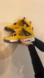 Jordan 4 lightning EU41, Kleding | Heren, Schoenen, Ophalen of Verzenden, Zo goed als nieuw, Overige kleuren