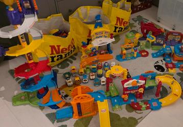 Grote serie toet toet auto beschikbaar voor biedingen