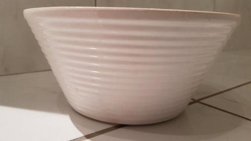 Vintage Wit geglazuurde ribbel bloempot bloembak diameter 21, Tuin en Terras, Bloempotten, Zo goed als nieuw, Aardewerk, Binnen