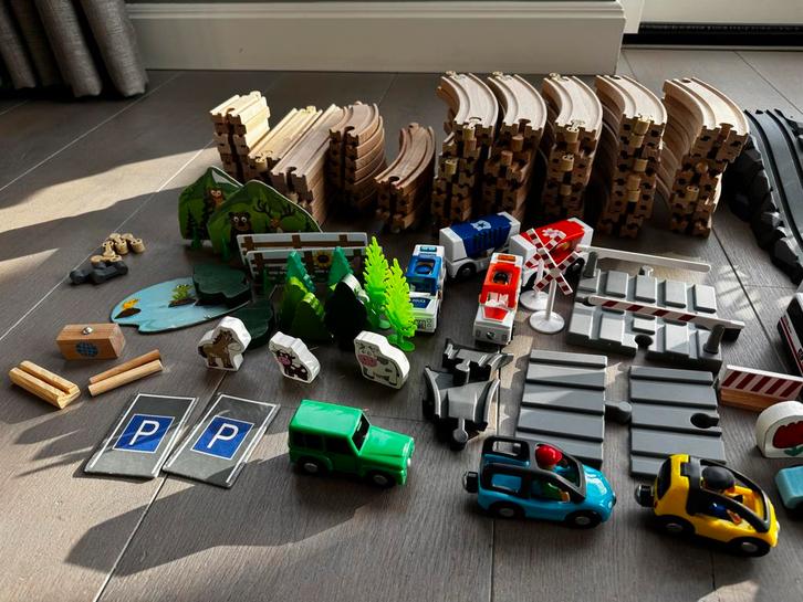 Grote Houten Treinbaan Set - Compleet!, Kinderen en Baby's, Speelgoed | Houten speelgoed, Zo goed als nieuw, Rij- of Hobbelspeelgoed