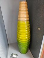 Intratuin Vaas - Groen/Beige, Aardewerk of Porselein, Ophalen of Verzenden, Zo goed als nieuw, Minder dan 50 cm