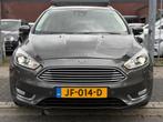 Ford Focus Wagon 1.0 Titanium | Xenon | Trekhaak | Navigatie, Auto's, Ford, 65 €/maand, 125 pk, Gebruikt, Leder en Stof