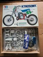 Tamiya KTM250 MX incl jumping rider, nieuw in doos, Hobby en Vrije tijd, Ophalen of Verzenden, Nieuw, Groter dan 1:32, Tamiya