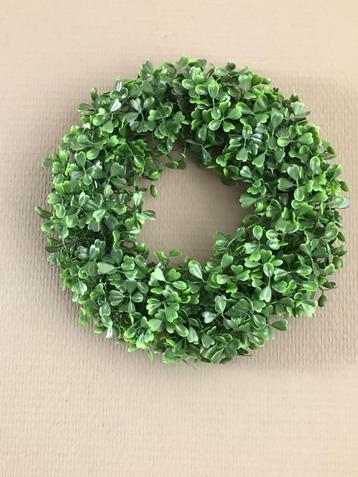 Plastic Kerstkrans beschikbaar voor biedingen