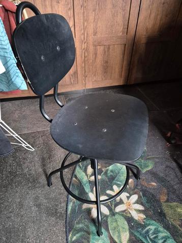 ikea bureaustoel beschikbaar voor biedingen