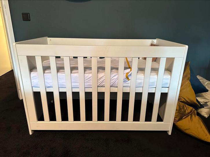 Showroom model ledikantje (Nieuwstaat), Kinderen en Baby's, Babywiegjes en Ledikanten, Nieuw, Ledikant, Ophalen