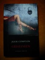 Julie Compton - Geheimen, Boeken, Ophalen of Verzenden, Gelezen, Julie Compton