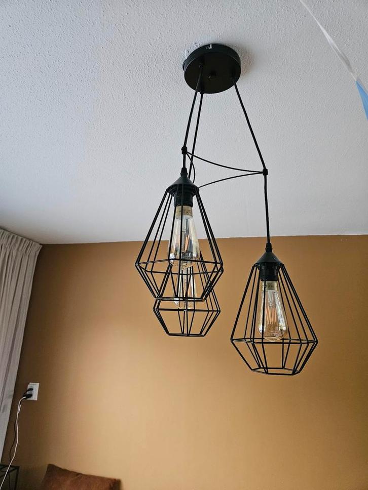 Moderne Hanglamp met 3 Lichtpunten, Huis en Inrichting, Lampen | Hanglampen, Zo goed als nieuw, Minder dan 50 cm, Metaal, Ophalen