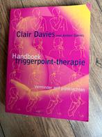 Handboek triggerpoint-therapie - Clair Davies, Boeken, Ophalen of Verzenden, Zo goed als nieuw