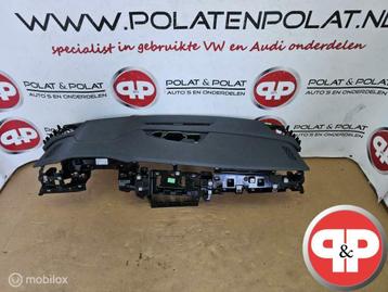 Audi Q8 Leder Dashboard 4M8857001A beschikbaar voor biedingen