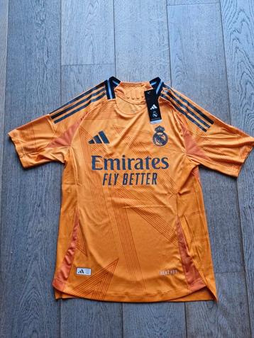 Real Madrid uitshirt 24/25 - maat 164-170 beschikbaar voor biedingen