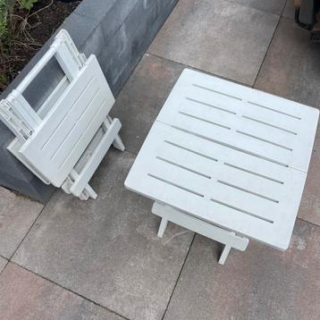 2 inklapbare tuintafeltjes - bijzettafeltjes voor op terras  beschikbaar voor biedingen
