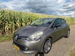 Renault - 2015 - Clio - 0.9 TCe Night&amp;Day - GS-162-Z, Voorwielaandrijving, 540 kg, Overige brandstoffen, Origineel Nederlands
