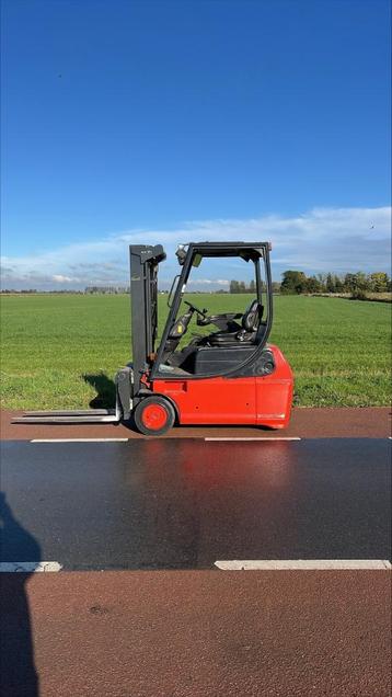 linde e16 triplo sideshift vorkversteller  beschikbaar voor biedingen