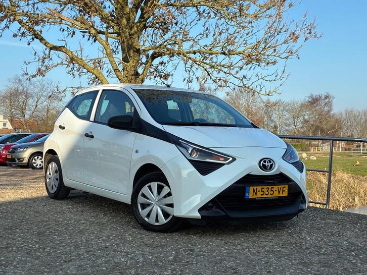 Toyota Aygo 1.0 VVT-i x-fun | 5 deurs + Airco nu €8.975,-!, Auto's, Toyota, Bedrijf, Te koop, Aygo, ABS, Airbags, Airconditioning