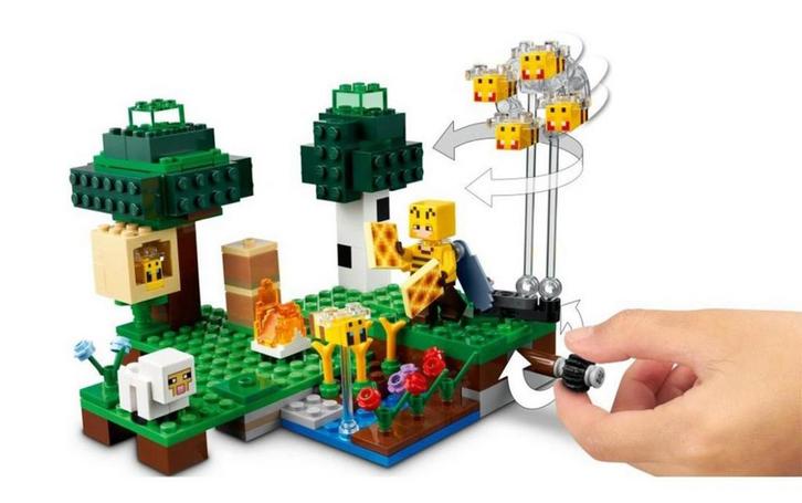 LEGO Minecraft 21165 De Bijenboerderij (doos+boekjes), Kinderen en Baby's, Speelgoed | Duplo en Lego, Zo goed als nieuw, Lego