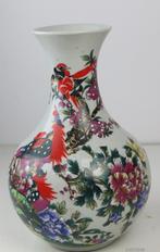 vaas versierd met vogels en bloemen, Minder dan 50 cm, Zo goed als nieuw, Ophalen, Overige kleuren