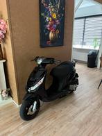 Piaggio zip 4t, Fietsen en Brommers, Scooters | Piaggio, Ophalen of Verzenden, Zo goed als nieuw, Zip