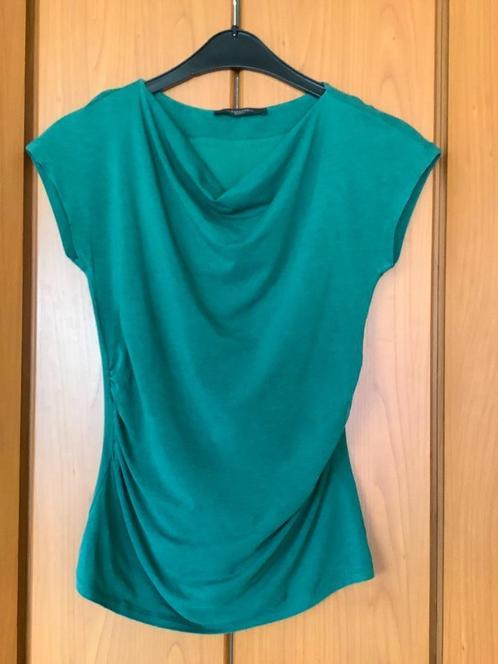 Luchtige grasgroene top zonder mouw van Weekend Max Mara, S., Kleding | Dames, Schoenen, Zo goed als nieuw, Sneakers of Gympen