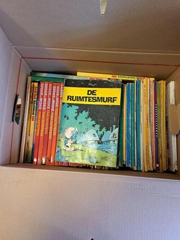 Kavel met ruim 170 stripboeken strips pockets  beschikbaar voor biedingen