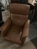 Cognac kleurige sta op-stoel - gratis, Huis en Inrichting, Fauteuils, Ophalen, Gebruikt, Leer, 75 tot 100 cm