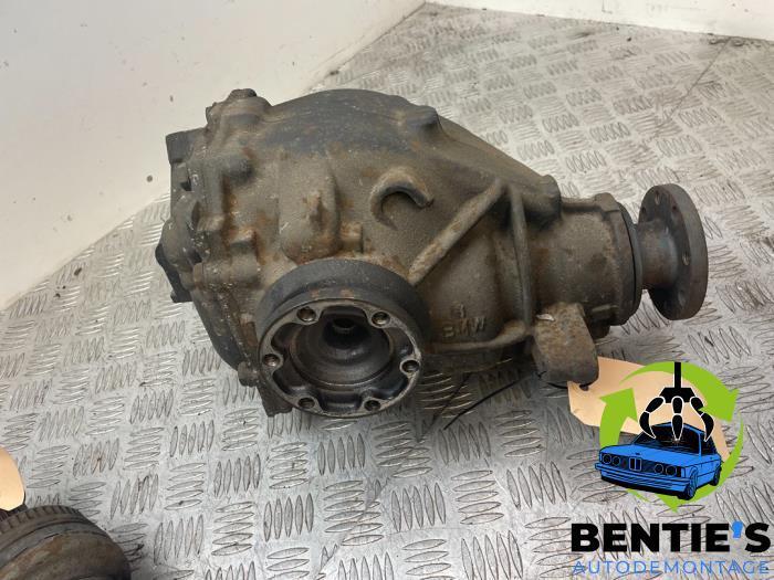 Differentieel achter van een BMW 3-Serie, Auto-onderdelen, Remmen en Aandrijving, BMW, Gebruikt, 3 maanden garantie, Ophalen of Verzenden