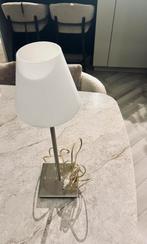 Tafellamp Wit Melkglas. Zgan., Huis en Inrichting, Lampen | Tafellampen, Ophalen of Verzenden, Zo goed als nieuw, Glas, 50 tot 75 cm