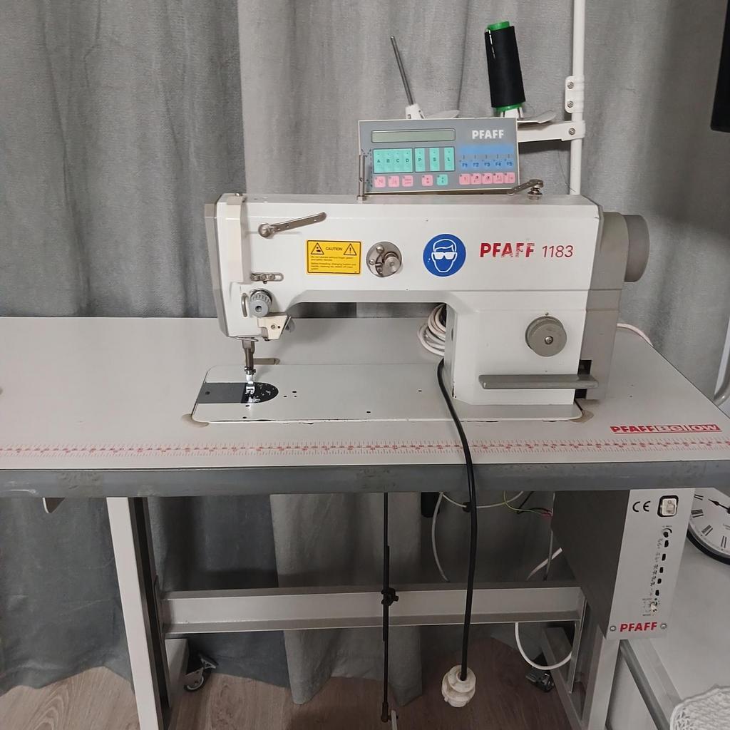Naaimachine, Hobby en Vrije tijd, Naaimachines en Toebehoren, Zo goed als nieuw, Naaimachine, Pfaff, Industrieel, Ophalen