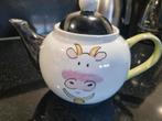 Theepot Cosy & Trendy koe 1 liter, Ophalen of Verzenden, Zo goed als nieuw, Porselein, Overige typen