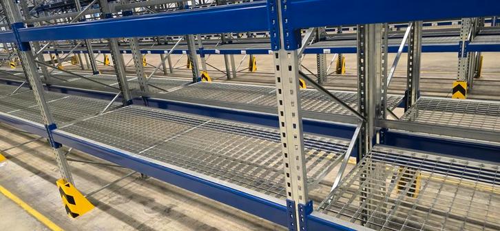 Bito pallet stellingen, gebruikt v.v. verzinkte roosters., Huis en Inrichting, Kasten | Stellingkasten, Gebruikt, Ophalen