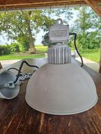 Industriële Frezoli hanglamp. 2 stuks, Ophalen of Verzenden